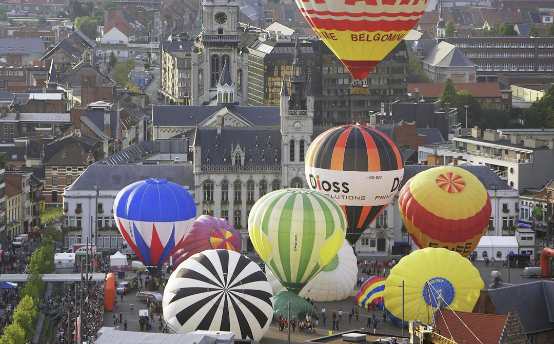 Foto / Vredefeesten / theflyingdutchmanballooning.be